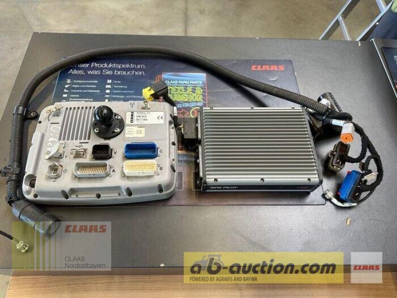 Sonstiges Traktorzubehör типа CLAAS S10 TERMINAL + NAV CONTROLLER, Gebrauchtmaschine в Schwend (Фотография 2)
