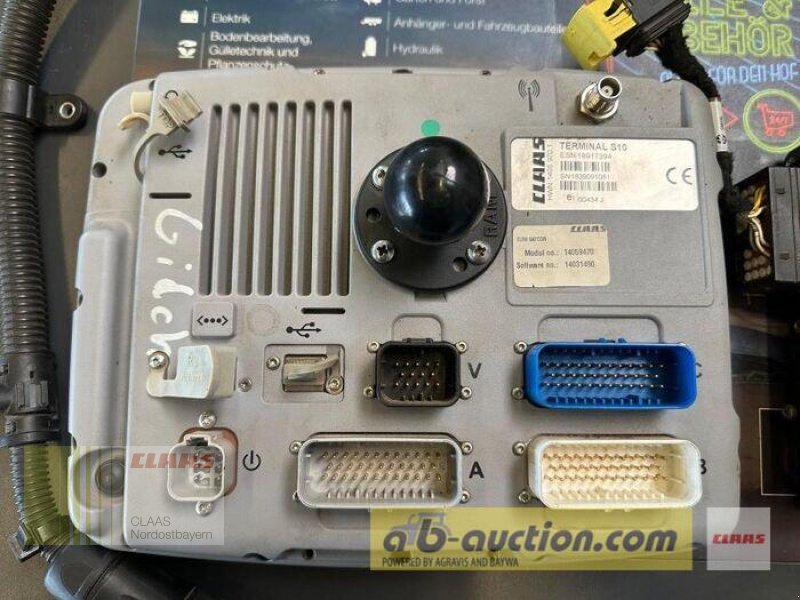 Sonstiges Traktorzubehör типа CLAAS S10 TERMINAL + NAV CONTROLLER, Gebrauchtmaschine в Schwend (Фотография 4)