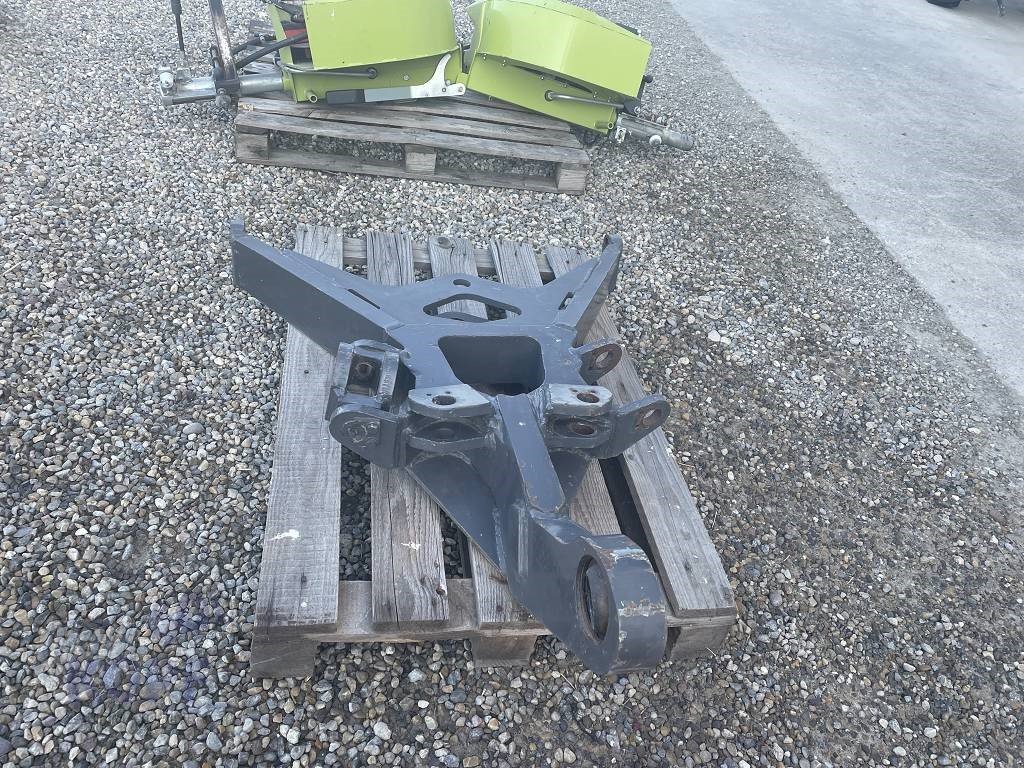 Sonstiges Traktorzubehör типа CLAAS Schwenkkraftheber für Xerion, Gebrauchtmaschine в Schutterzell (Фотография 5)