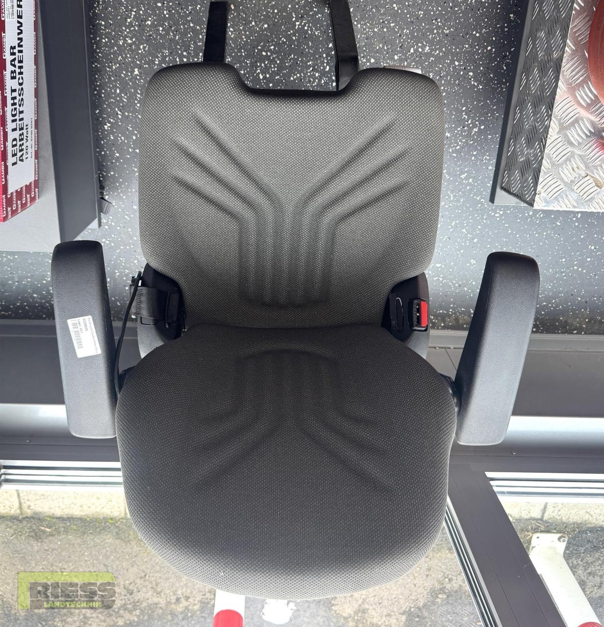 Sonstiges Traktorzubehör del tipo CLAAS SITZ GRAMMER Compacto MSG93/521, Neumaschine en Homberg/Ohm - Maulbach (Imagen 5)