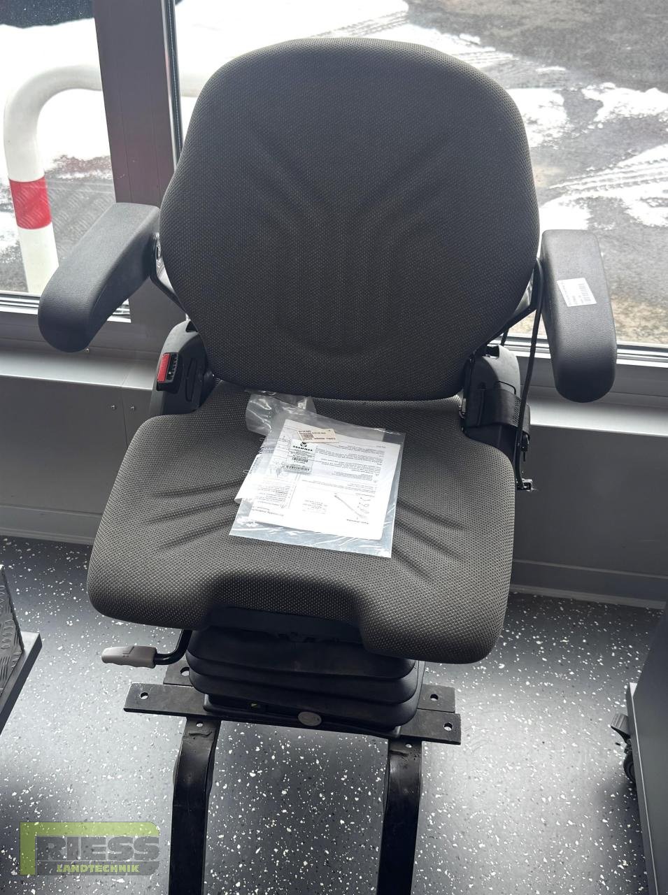 Sonstiges Traktorzubehör del tipo CLAAS SITZ GRAMMER Compacto MSG93/521, Neumaschine en Homberg/Ohm - Maulbach (Imagen 9)