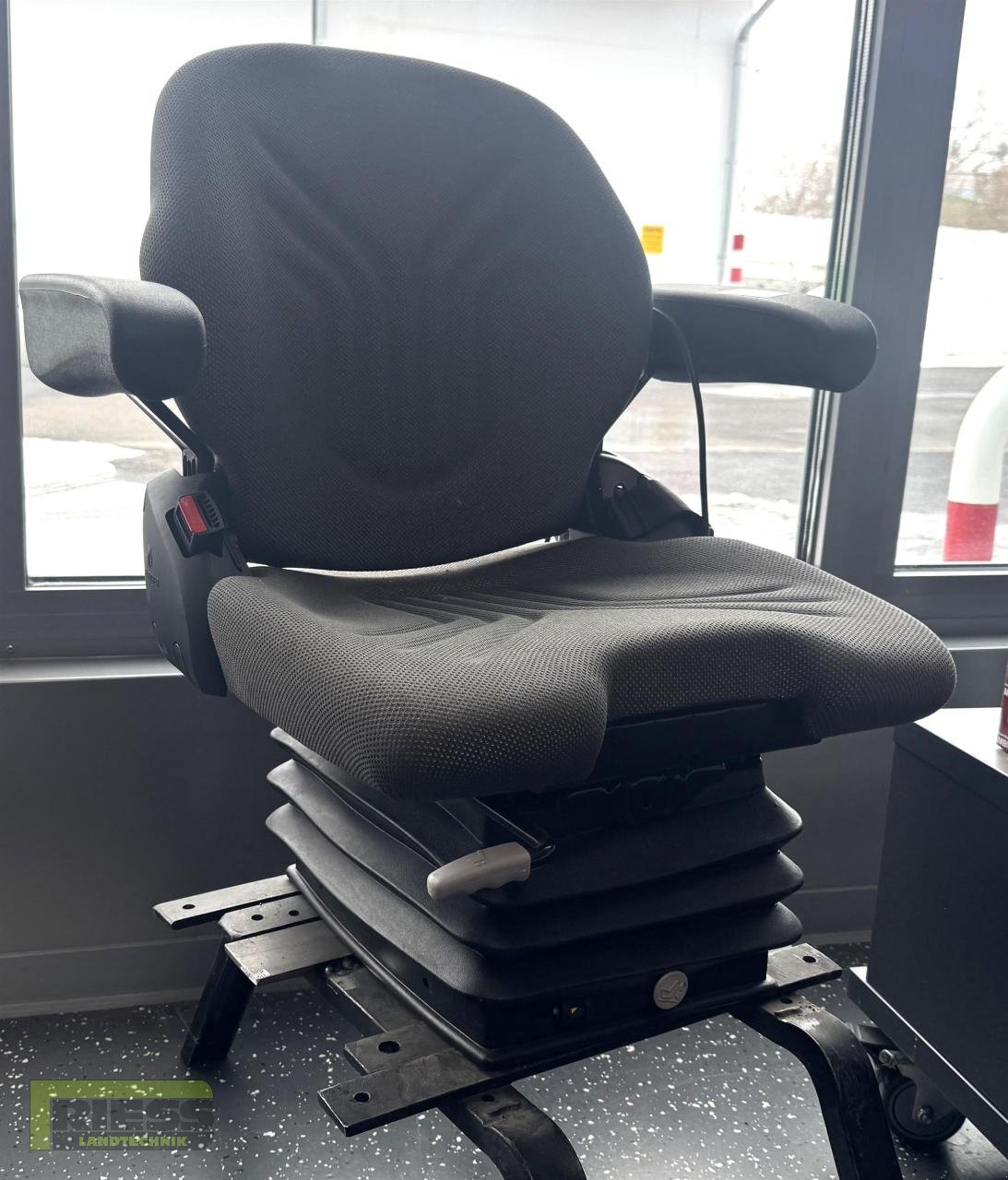 Sonstiges Traktorzubehör del tipo CLAAS SITZ GRAMMER Compacto MSG93/521, Neumaschine en Homberg/Ohm - Maulbach (Imagen 10)