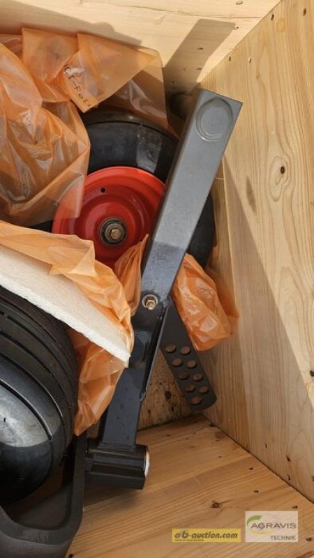 Sonstiges Traktorzubehör от тип CLAAS ZUBEHÖR Pickup Räder, Gebrauchtmaschine в Meppen (Снимка 2)