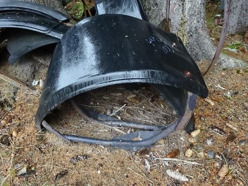 Sonstiges Traktorzubehör типа Deutz-Fahr Kotflügel vorne Von Deutz DX 6.50, Gebrauchtmaschine в Neureichenau (Фотография 1)