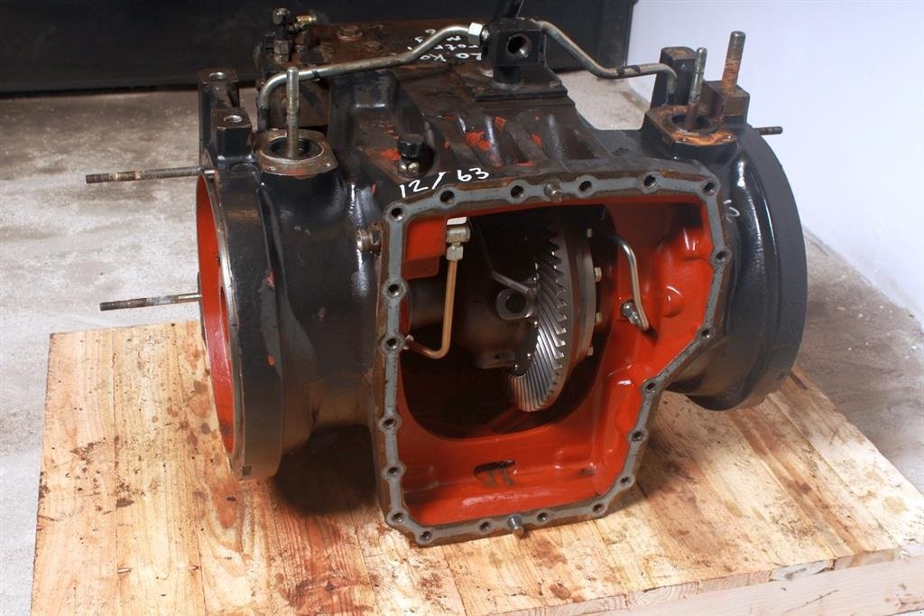 Sonstiges Traktorzubehör типа Deutz Agrotron 115 Bagtøj / Rear Transmission, Gebrauchtmaschine в Viborg (Фотография 10)