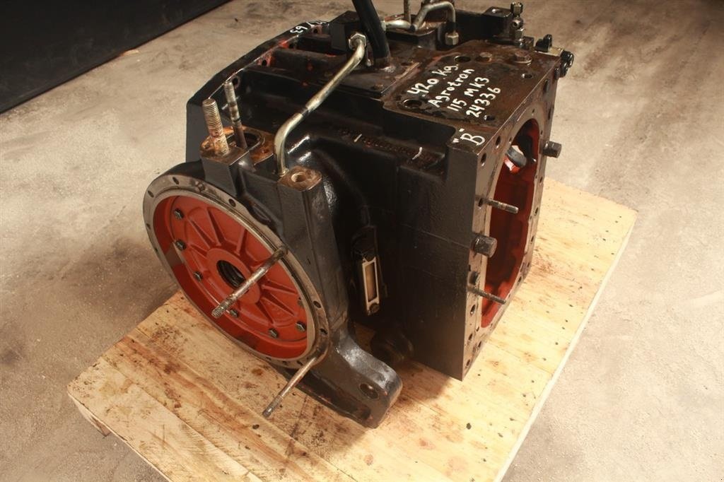 Sonstiges Traktorzubehör типа Deutz Agrotron 115 Bagtøj / Rear Transmission, Gebrauchtmaschine в Viborg (Фотография 5)