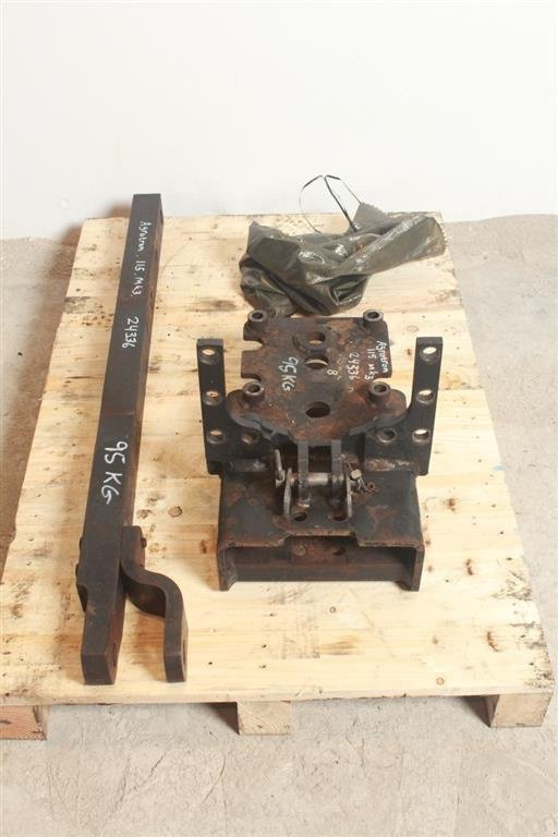 Sonstiges Traktorzubehör типа Deutz Agrotron 115 Træk / Pick Up Hitch, Gebrauchtmaschine в Viborg (Фотография 2)