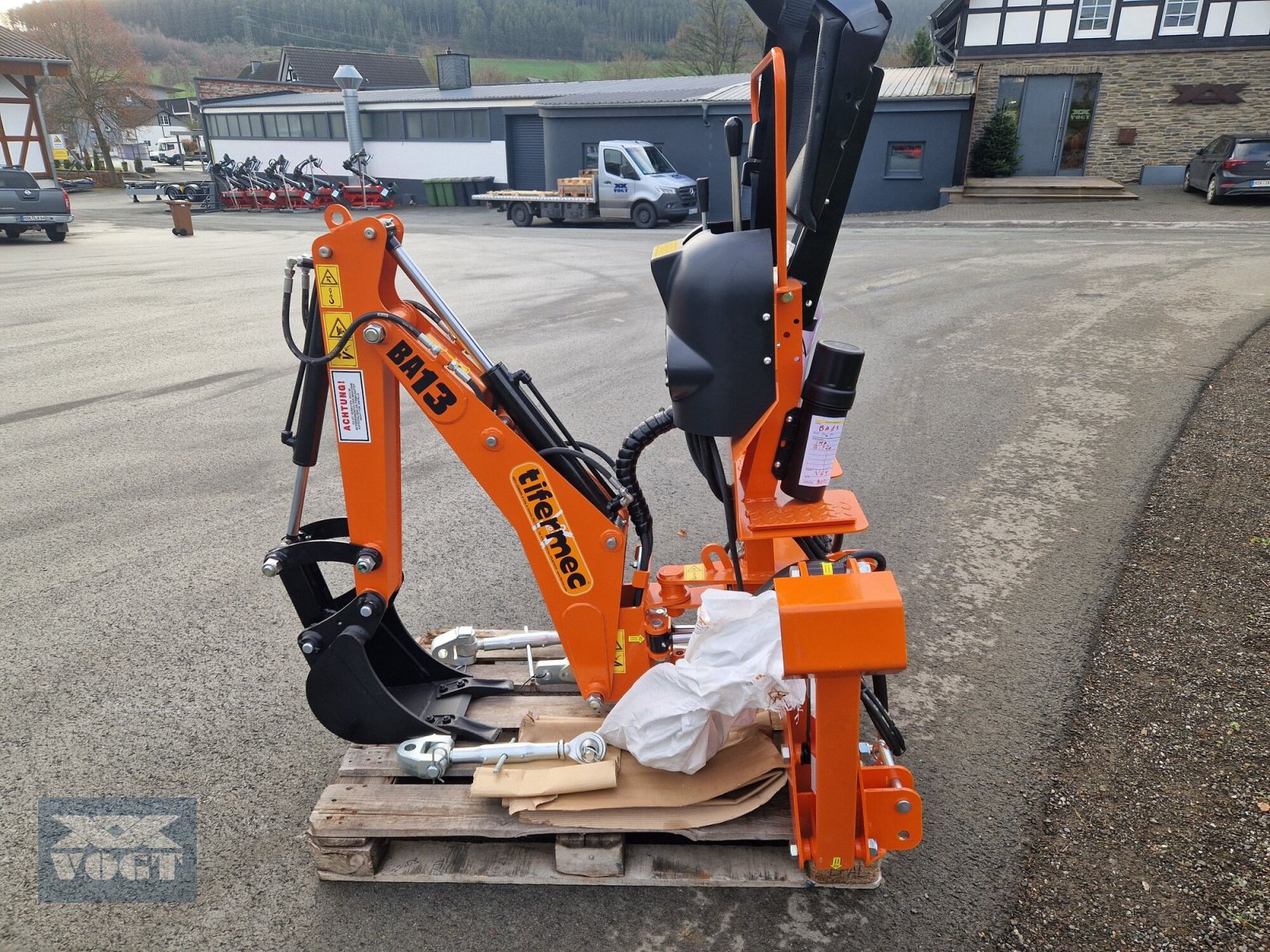 Sonstiges Traktorzubehör типа DIGGER BA 13 Heckbagger /Anbaubagger für Traktor inkl. Baggerschaufel, Neumaschine в Schmallenberg (Фотография 5)