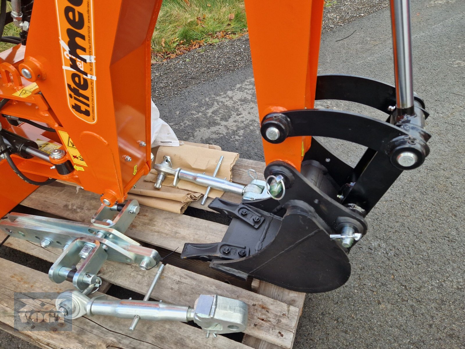 Sonstiges Traktorzubehör типа DIGGER BA 13 Heckbagger /Anbaubagger für Traktor inkl. Baggerschaufel, Neumaschine в Schmallenberg (Фотография 10)