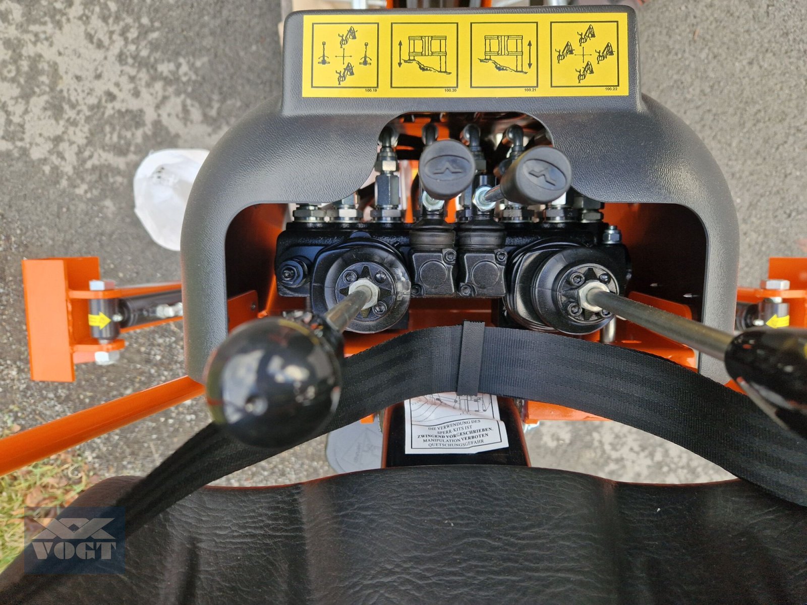 Sonstiges Traktorzubehör типа DIGGER BA 13 Heckbagger /Anbaubagger für Traktor inkl. Baggerschaufel, Neumaschine в Schmallenberg (Фотография 12)