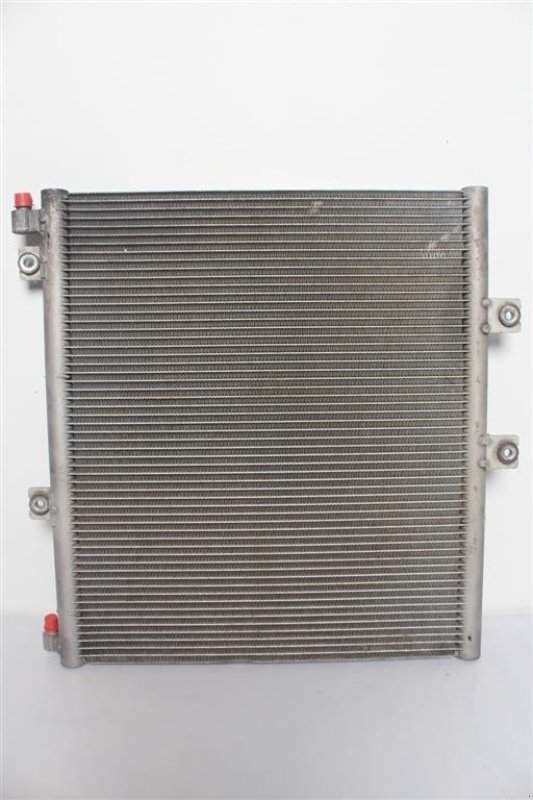 Sonstiges Traktorzubehör типа Fendt 939 Vario SCR Profi Kondensor / Condenser, Gebrauchtmaschine в Viborg (Фотография 2)