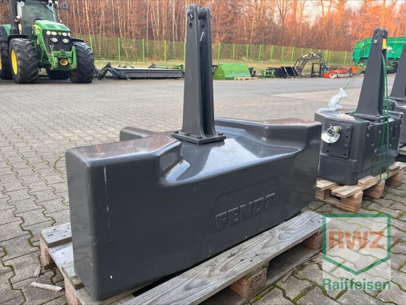 Sonstiges Traktorzubehör tipa Fendt Belastungsgewicht 1800Kg, Ausstellungsmaschine u Flammersfeld (Slika 1)