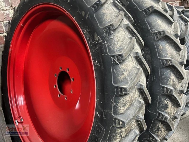 Sonstiges Traktorzubehör Türe ait Fendt Bereifung Fendt 300 500 Favorit 311 312 515 512, Gebrauchtmaschine içinde Schierling