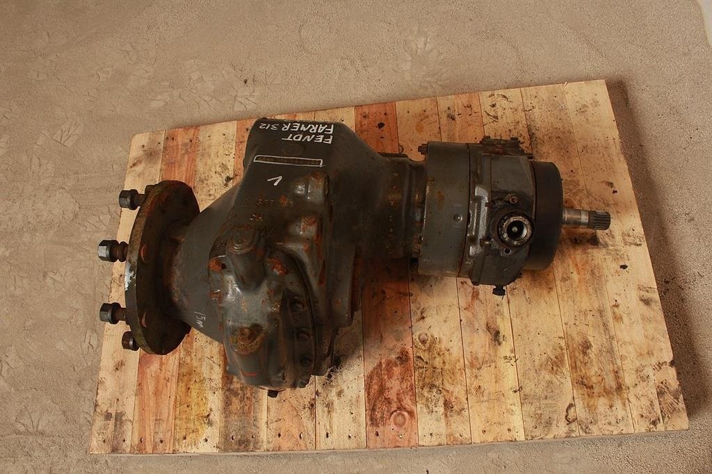 Sonstiges Traktorzubehör типа Fendt Farmer 312 Venstre lår / Left Rear Axle, Gebrauchtmaschine в Viborg (Фотография 3)