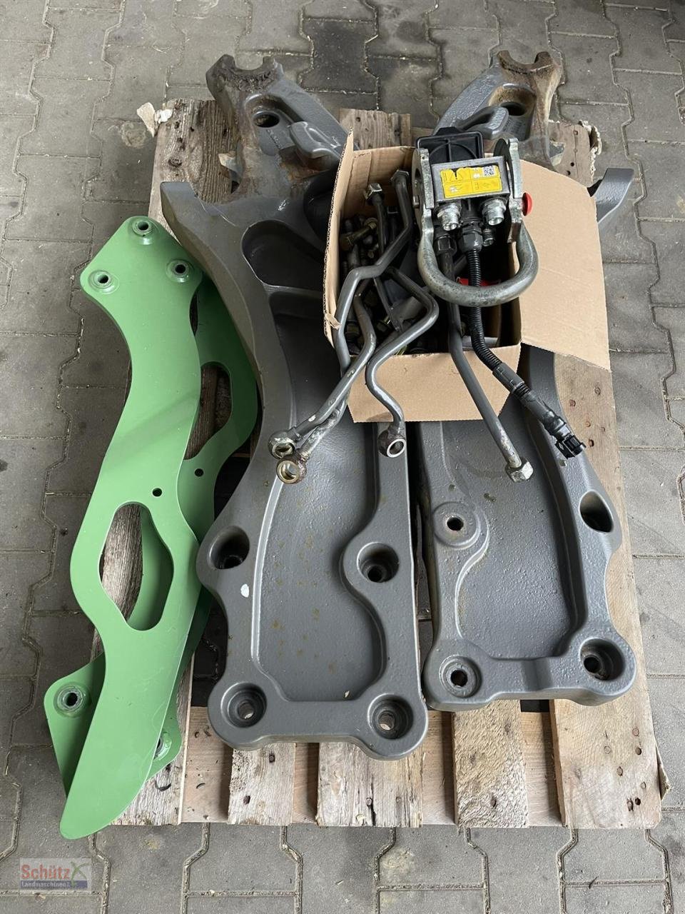 Sonstiges Traktorzubehör typu Fendt Frontlader Cargo 4X80 mit Konsole Vario 500 700, Gebrauchtmaschine v Schierling (Obrázek 10)