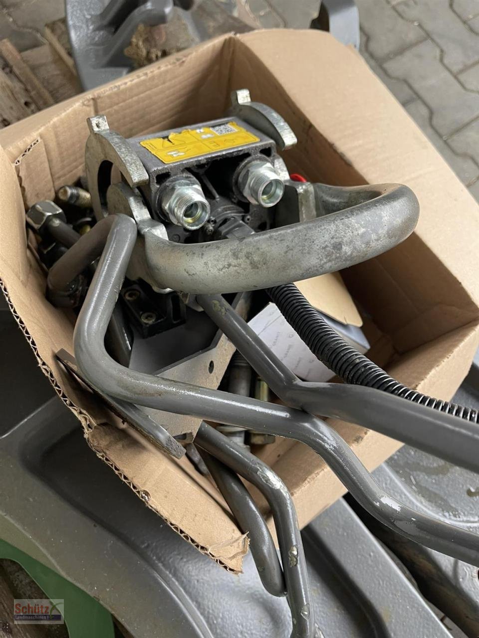 Sonstiges Traktorzubehör типа Fendt Frontlader Cargo 4X80 mit Konsole Vario 500 700, Gebrauchtmaschine в Schierling (Фотография 11)