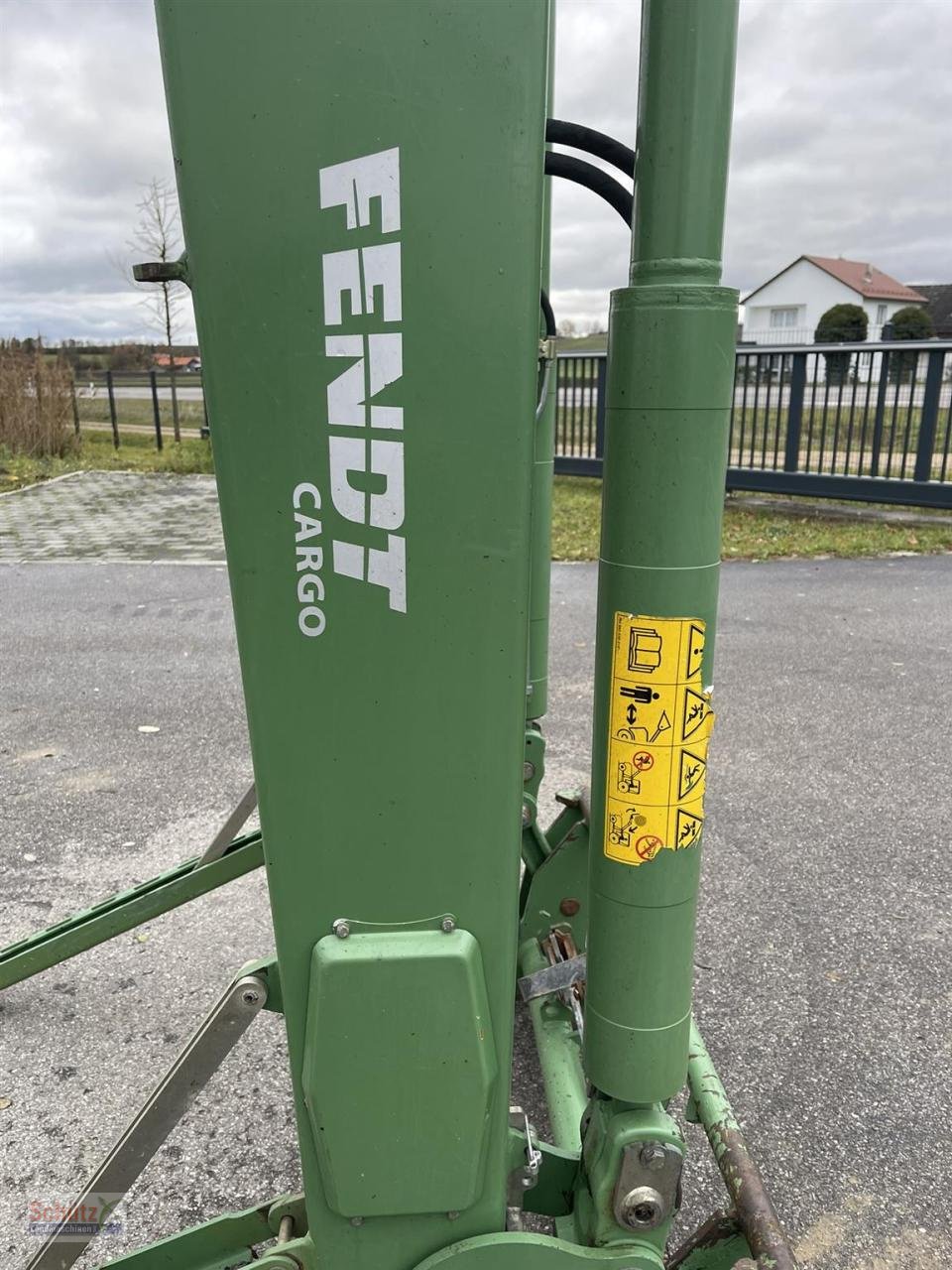 Sonstiges Traktorzubehör от тип Fendt Frontlader Cargo 5X85 Konsole, mit Multikuppler, Gebrauchtmaschine в Schierling (Снимка 8)