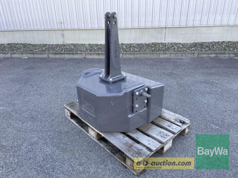 Sonstiges Traktorzubehör des Typs Fendt GEWICHT 1250 KG #A009, Gebrauchtmaschine in Bamberg (Bild 2)