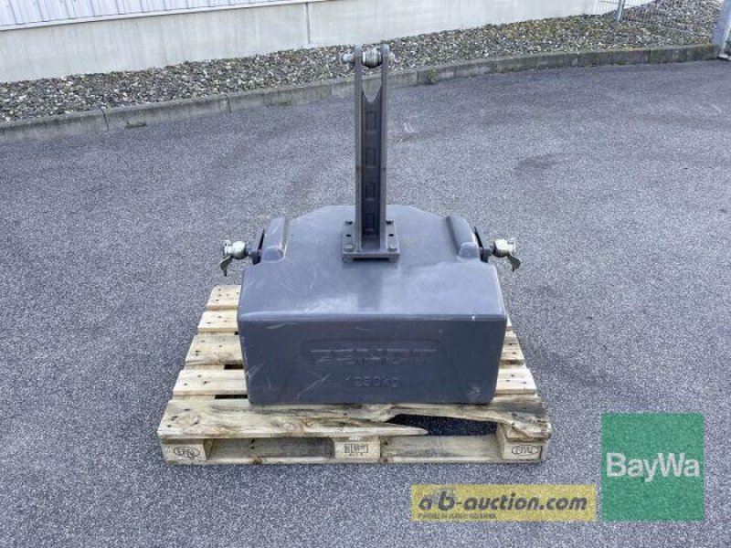 Sonstiges Traktorzubehör des Typs Fendt GEWICHT 1250 KG, Gebrauchtmaschine in Bamberg (Bild 1)