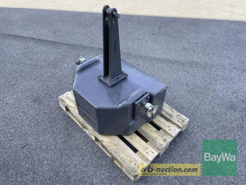 Sonstiges Traktorzubehör des Typs Fendt GEWICHT 1250 KG, Gebrauchtmaschine in Bamberg (Bild 3)