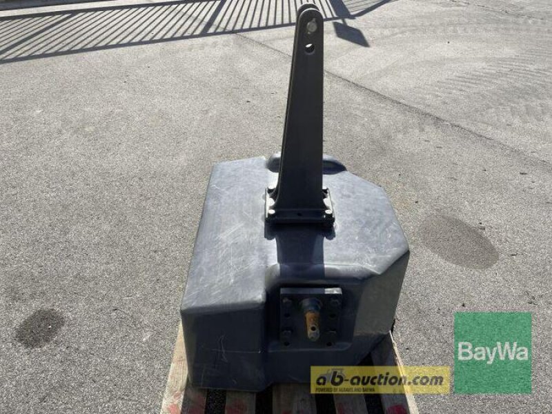 Sonstiges Traktorzubehör des Typs Fendt GEWICHT 1250 KG, Gebrauchtmaschine in Bamberg (Bild 2)
