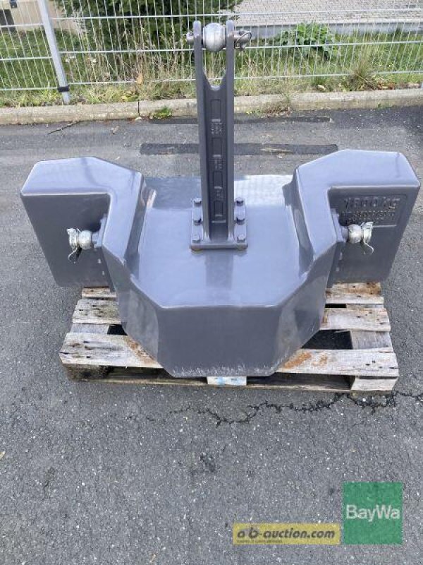 Sonstiges Traktorzubehör des Typs Fendt GEWICHT 1800 KG, Gebrauchtmaschine in Bamberg (Bild 4)