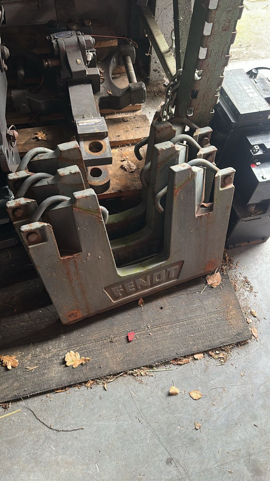 Sonstiges Traktorzubehör typu Fendt gewichten ondertrekhaak, Gebrauchtmaschine v zwolle (Obrázek 1)