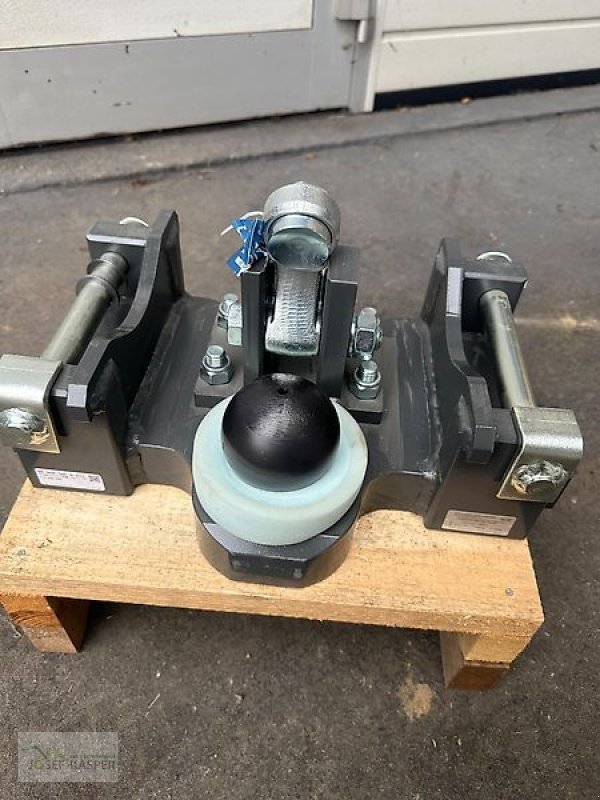 Sonstiges Traktorzubehör του τύπου Fendt K80 Festanbau - Zugkugelkupplung, 200er / 300er Serie, Neumaschine σε Alitzheim (Φωτογραφία 4)
