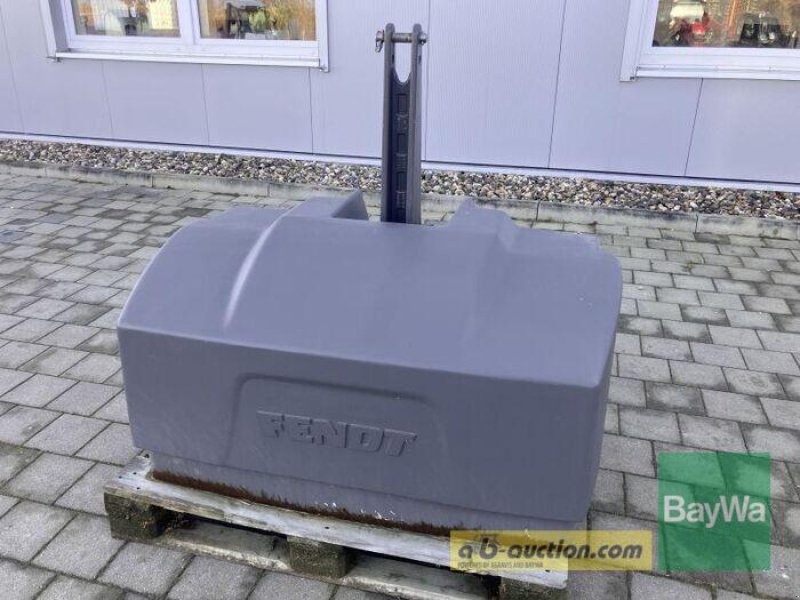 Sonstiges Traktorzubehör типа Fendt Z - GEWICHT 3300 KG #A020, Gebrauchtmaschine в Großweitzschen (Фотография 1)