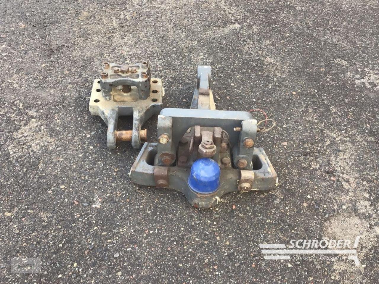 Sonstiges Traktorzubehör van het type Fendt ZUGKUGELKUPPLUNG K80 KURZ + ANBAUPLATTE, Neumaschine in Penzlin (Foto 2)