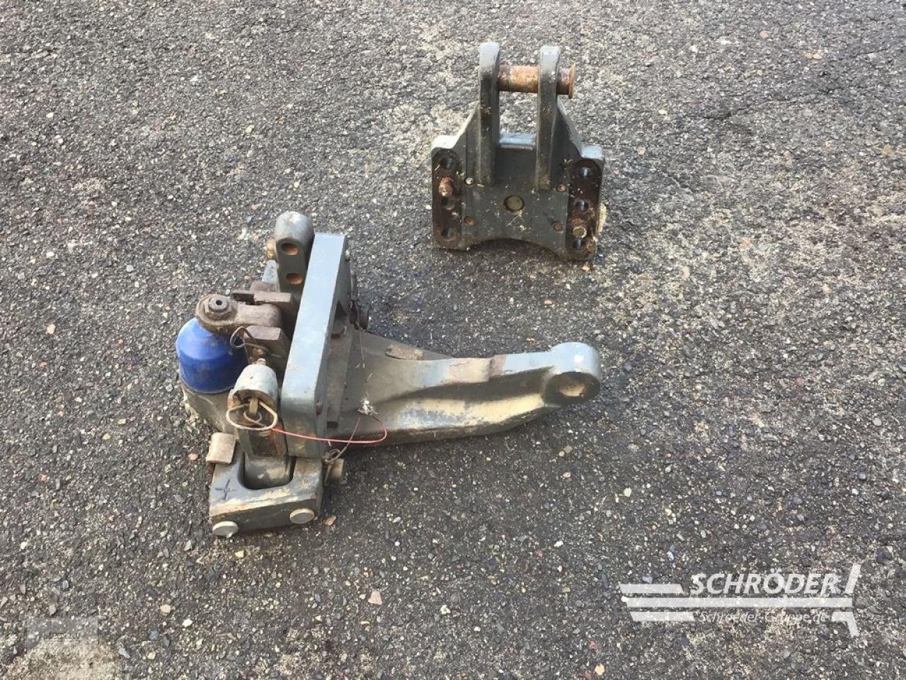 Sonstiges Traktorzubehör van het type Fendt ZUGKUGELKUPPLUNG K80 KURZ + ANBAUPLATTE, Neumaschine in Penzlin (Foto 3)