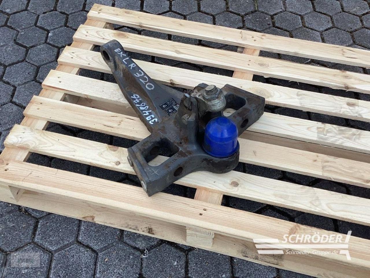 Sonstiges Traktorzubehör typu Fendt ZUGKUGELKUPPLUNG K80 KURZ, Gebrauchtmaschine v Norden (Obrázek 1)