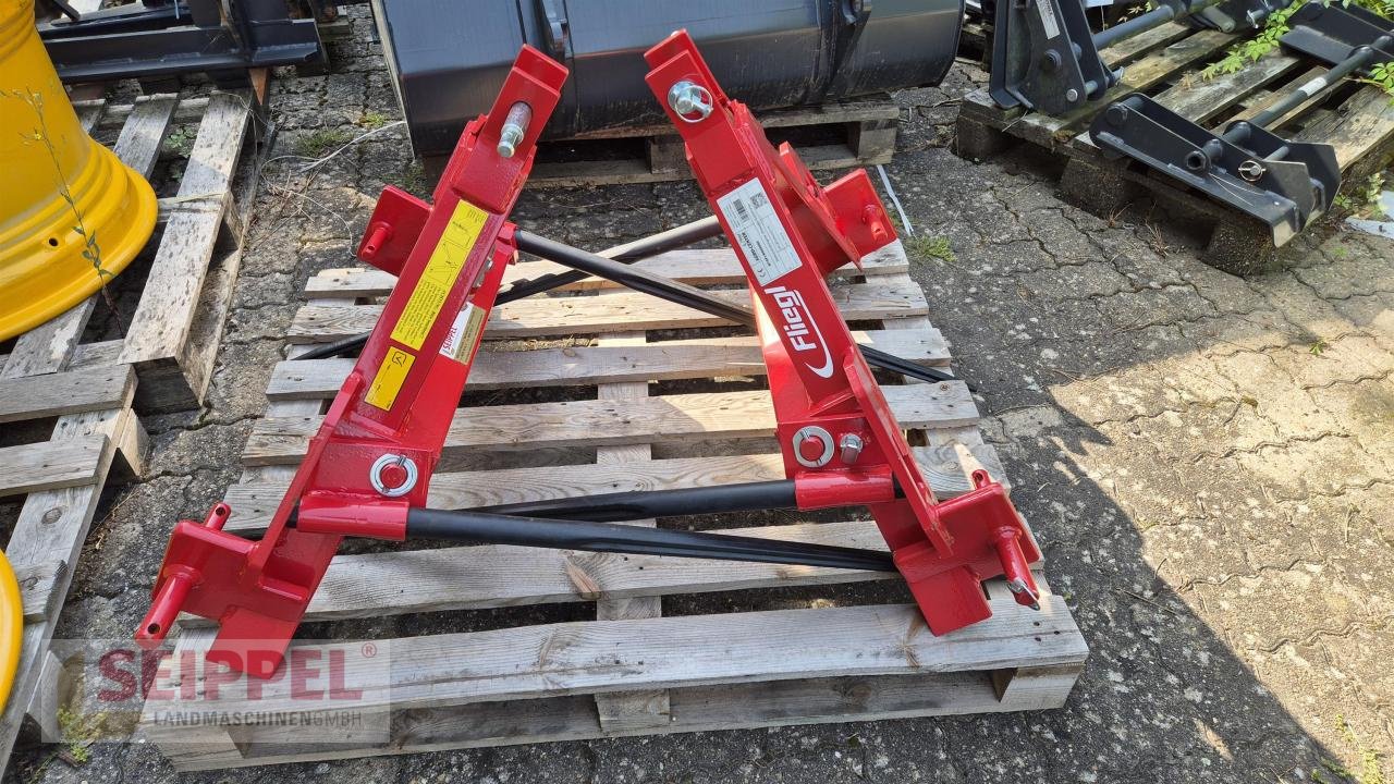 Sonstiges Traktorzubehör des Typs Fliegl BALLENTRANSPORTGERÄT ZINKEN 1000MM, Neumaschine in Groß-Umstadt (Bild 1)