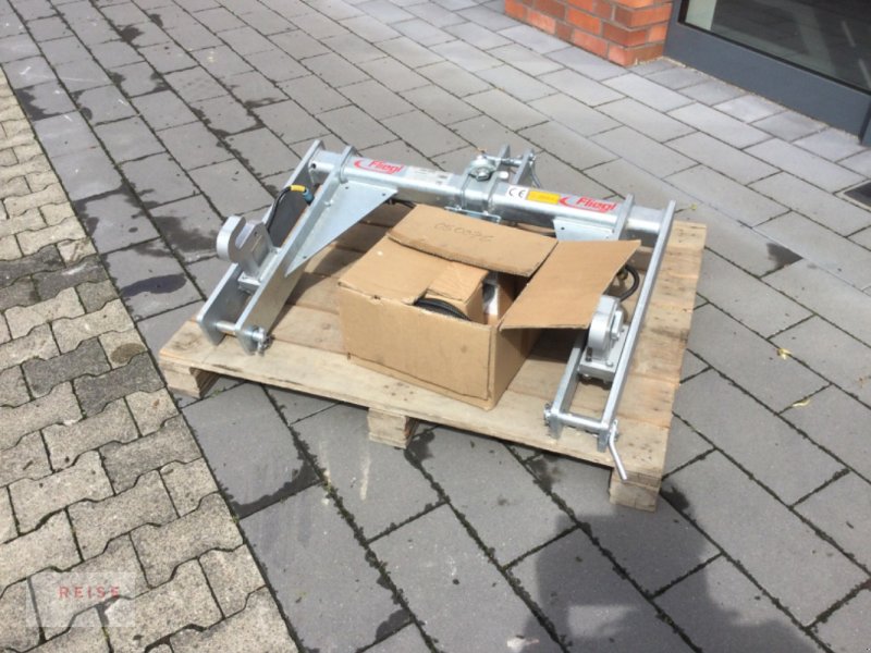 Sonstiges Traktorzubehör des Typs Fliegl Dreipunktwaage "Fliegl Digital", Neumaschine in Lippetal / Herzfeld (Bild 1)
