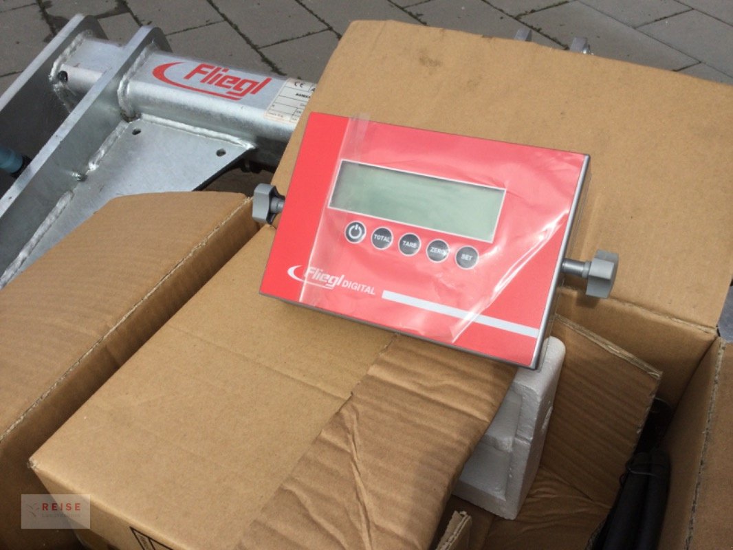 Sonstiges Traktorzubehör des Typs Fliegl Dreipunktwaage "Fliegl Digital", Neumaschine in Lippetal / Herzfeld (Bild 3)