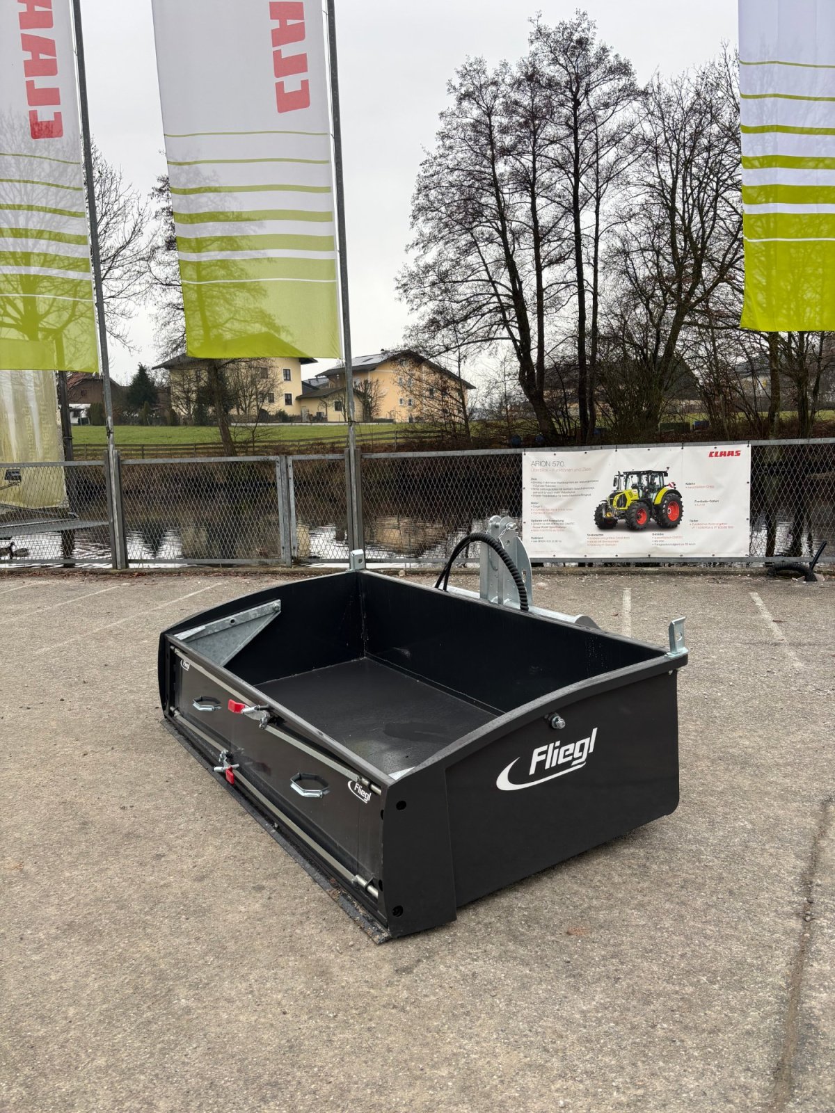 Sonstiges Traktorzubehör des Typs Fliegl Gigant 2200, Neumaschine in Elixhausen (Bild 1)