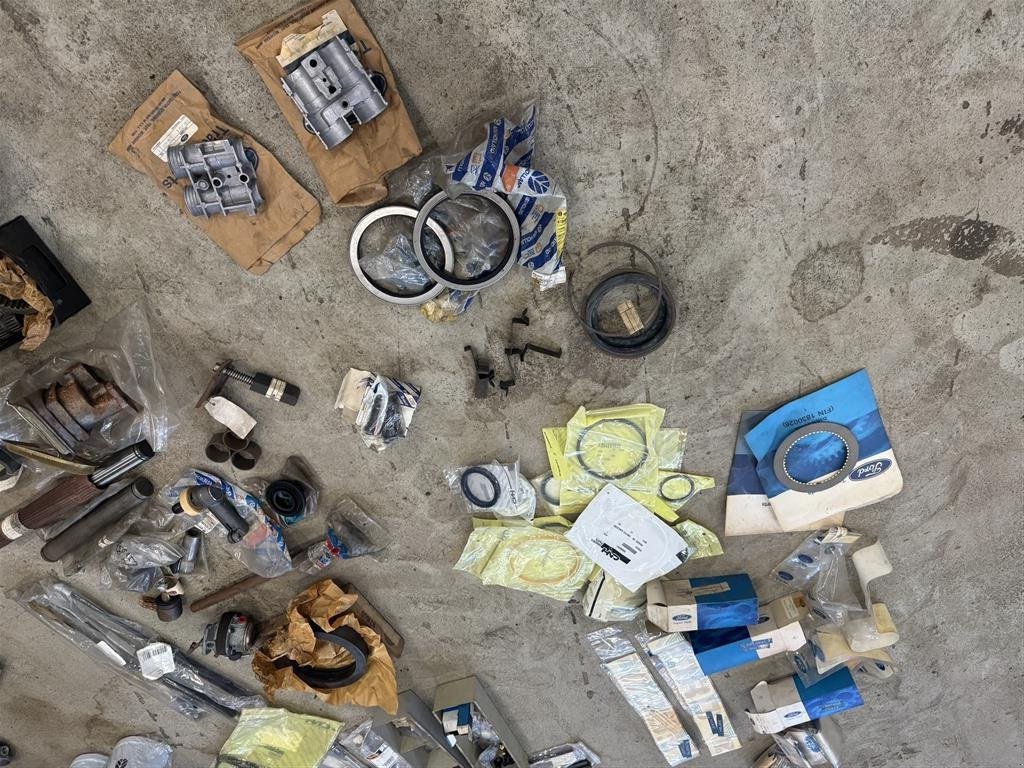 Sonstiges Traktorzubehör typu Ford Nye orginale dele, Gebrauchtmaschine v Haderup (Obrázek 14)