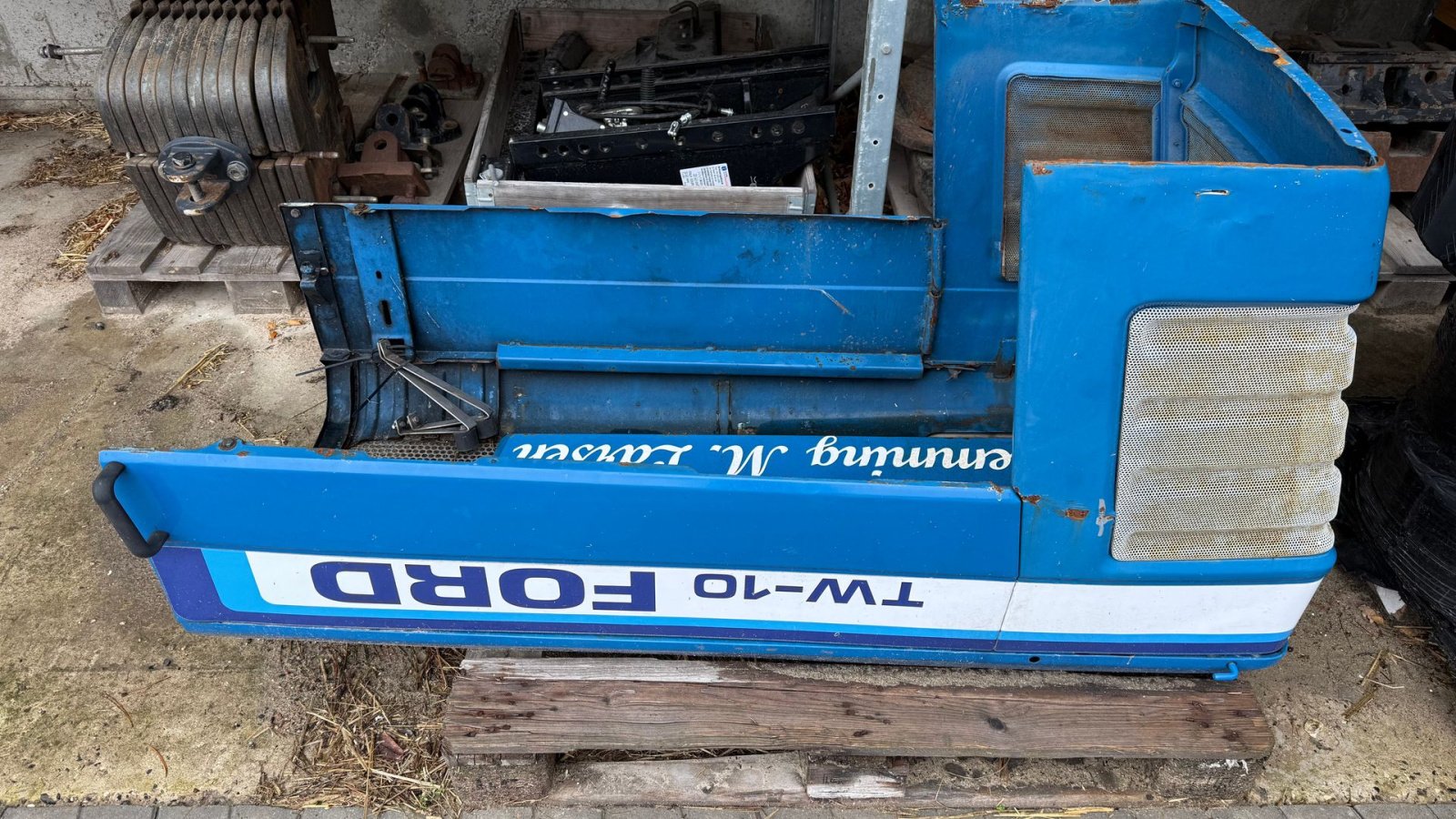 Sonstiges Traktorzubehör typu Ford TW10 Komplet motorhjelm, Gebrauchtmaschine v Gjerlev J. (Obrázek 1)