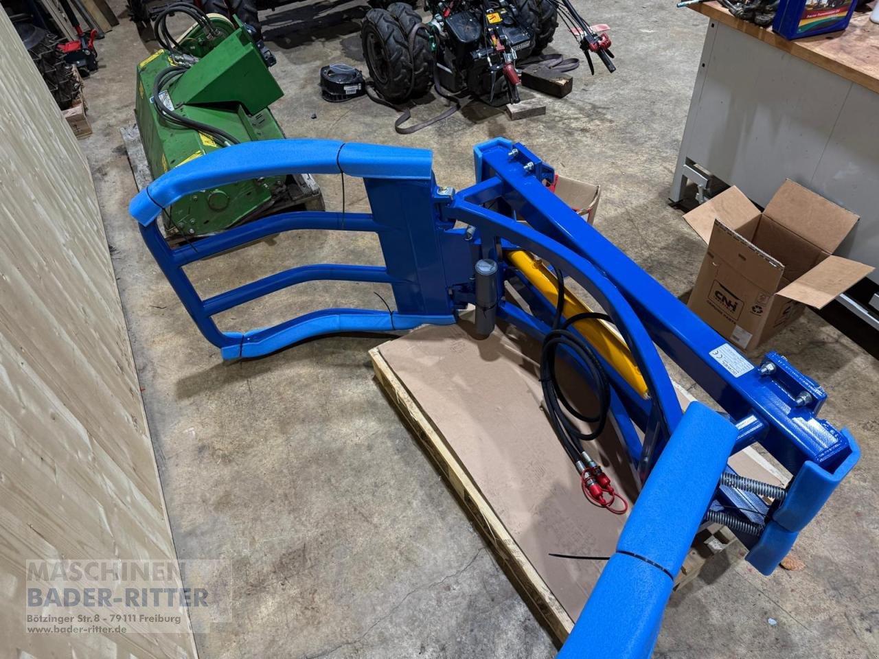 Sonstiges Traktorzubehör типа Göweil Rundballengreifer Euro, Neumaschine в Freiburg (Фотография 2)