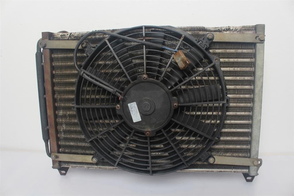 Sonstiges Traktorzubehör typu Hürlimann 6190 Kondensor / Condenser, Gebrauchtmaschine v Viborg (Obrázek 4)