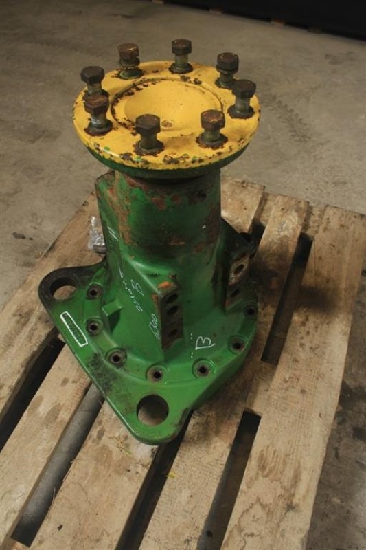 Sonstiges Traktorzubehör типа John Deere 6300 Bagaksel Højre / Rear axle Right, Gebrauchtmaschine в Viborg (Фотография 3)