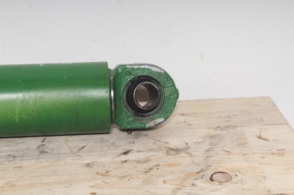 Sonstiges Traktorzubehör типа John Deere 6300 Højre Liftcylinder / Right Lift Cylinder, Gebrauchtmaschine в Viborg (Фотография 4)