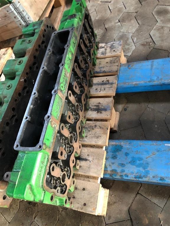 Sonstiges Traktorzubehör typu John Deere 6630 - Topstykke uden ventiler, Gebrauchtmaschine v Aabenraa (Obrázek 2)