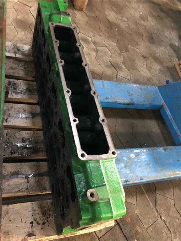 Sonstiges Traktorzubehör typu John Deere 6630 - Topstykke uden ventiler, Gebrauchtmaschine v Aabenraa (Obrázek 1)