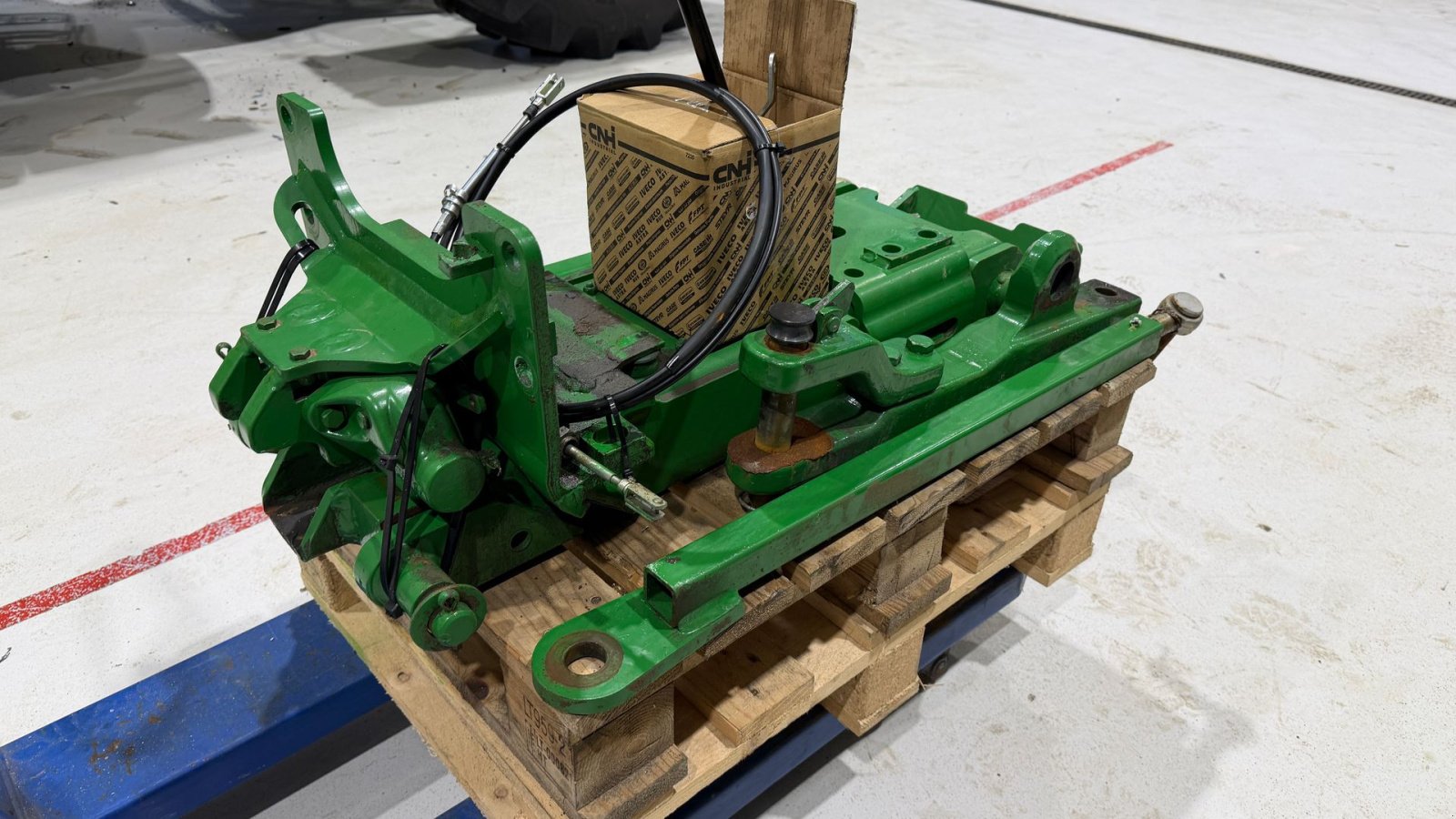 Sonstiges Traktorzubehör типа John Deere 6R Hitch, Gebrauchtmaschine в Nørager (Фотография 1)