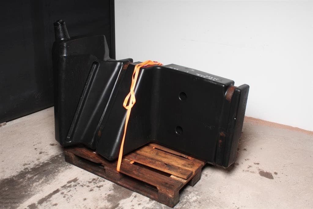 Sonstiges Traktorzubehör des Typs John Deere 7530 DIESELTANK JOHN DEERE 7530 / JOHN DEERE 7530 FUEL TANK, Gebrauchtmaschine in Viborg (Bild 7)