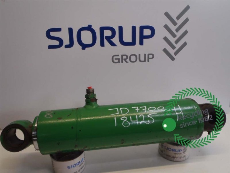 Sonstiges Traktorzubehör des Typs John Deere 7700 Højre liftcylinder / Right Lift Cylinder, Gebrauchtmaschine in Viborg (Bild 1)