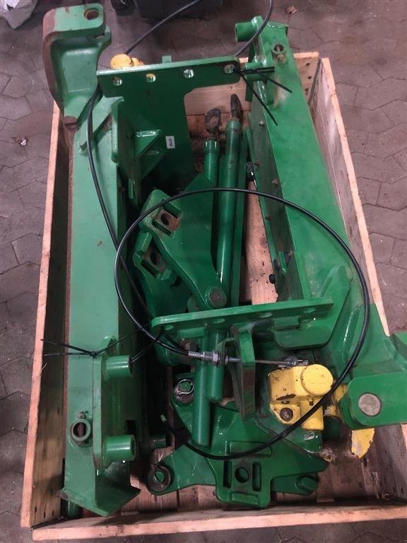 Sonstiges Traktorzubehör типа John Deere 7R serie - Hitch, Gebrauchtmaschine в Aabenraa (Фотография 1)