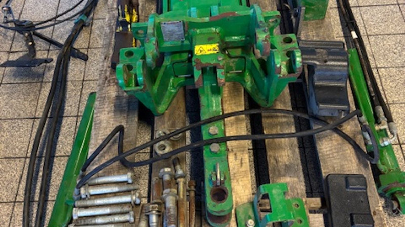 Sonstiges Traktorzubehör от тип John Deere Hitch til 8000 serie, Gebrauchtmaschine в Toftlund (Снимка 1)