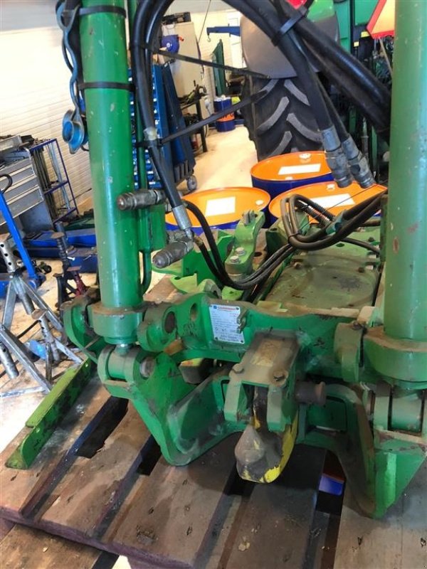 Sonstiges Traktorzubehör типа John Deere Hitchkrog fra JD 8000 & JD 6000, Gebrauchtmaschine в Brønderslev (Фотография 1)
